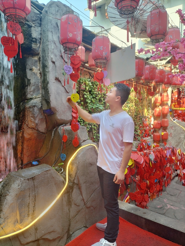 时间不语的第二张照片--青岛相亲服务中心