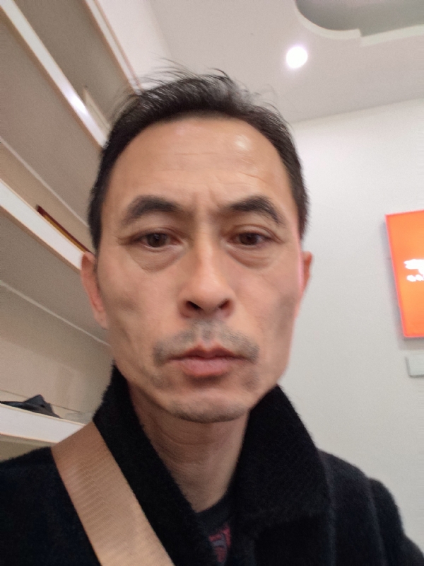 清晨阳光的第一张照片--青岛相亲服务中心