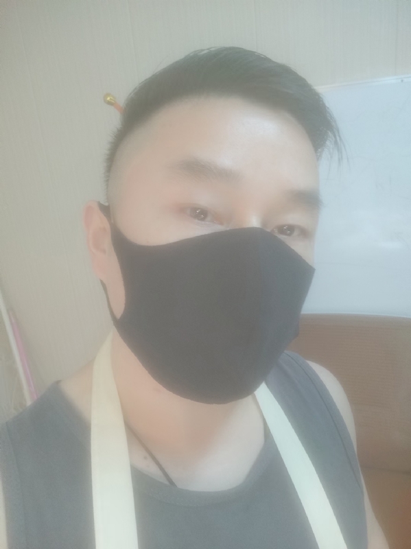 Poluk秦的第二张照片--青岛相亲服务中心