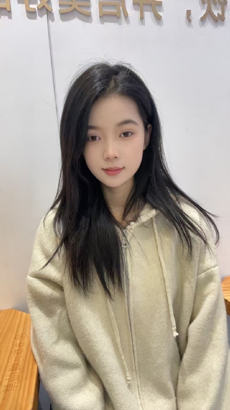 草莓奶昔的第一张照片--青岛相亲服务中心