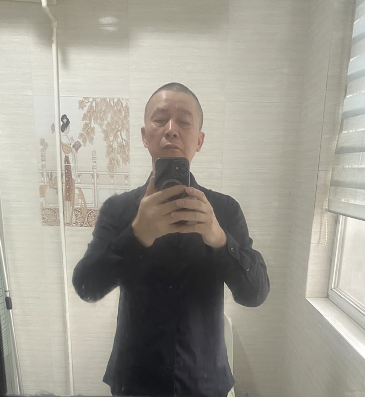 荣哥的第一张照片--青岛相亲服务中心