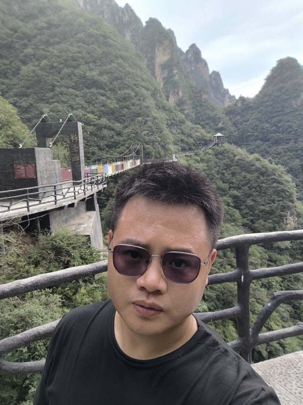 大海的第一张照片--青岛相亲服务中心