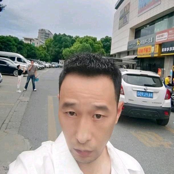 小林的第一张照片--青岛相亲服务中心