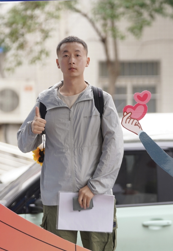 当下的第一张照片--青岛相亲服务中心