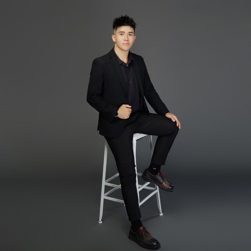 阿龙设计师的第五张照片--青岛相亲服务中心