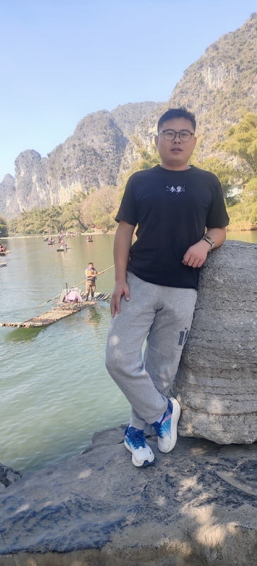 受过伤的狼的第三张照片--青岛相亲服务中心