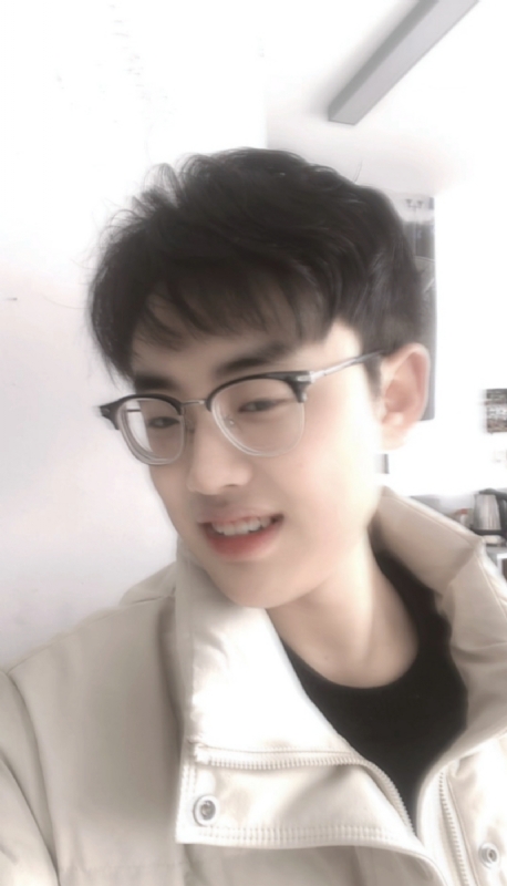 梁21的第四张照片--青岛相亲服务中心