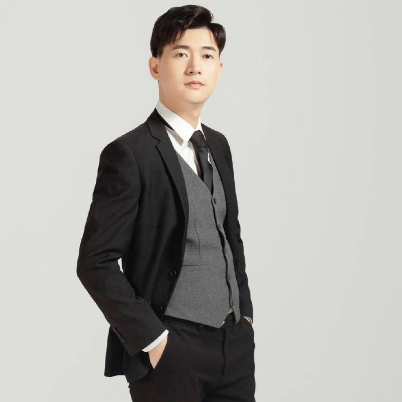 温嘉奇的第一张照片--青岛相亲服务中心