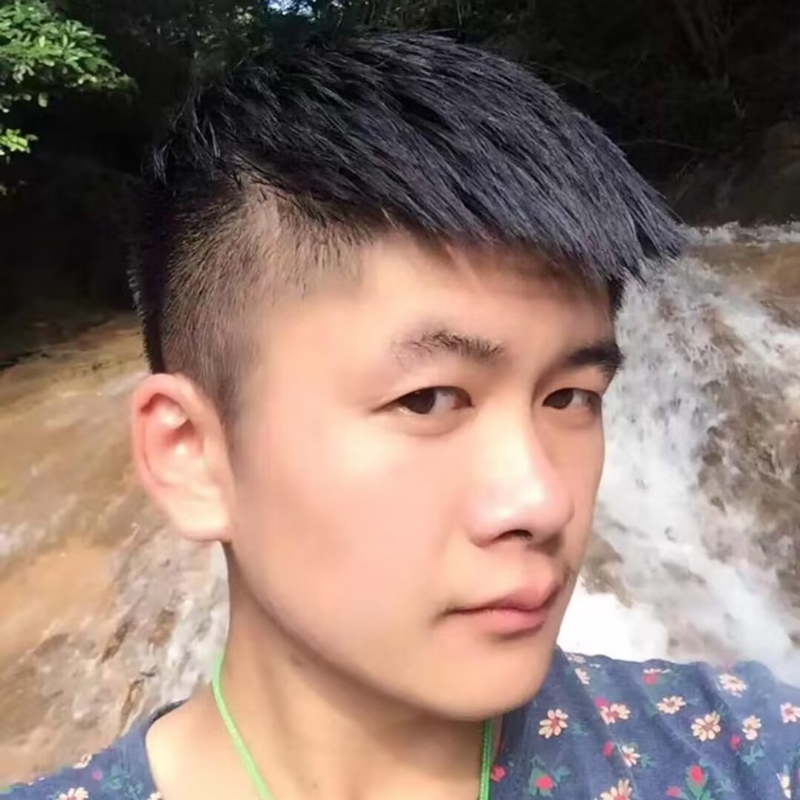 微笑的第一张照片--青岛相亲服务中心