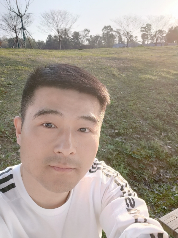 一凡的第一张照片--青岛相亲服务中心