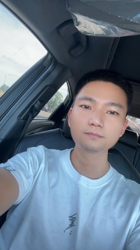 小江的第五张照片--青岛相亲服务中心