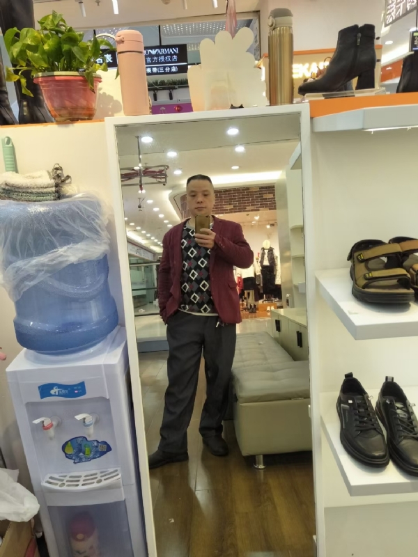 真诚征婚的第四张照片--青岛相亲服务中心