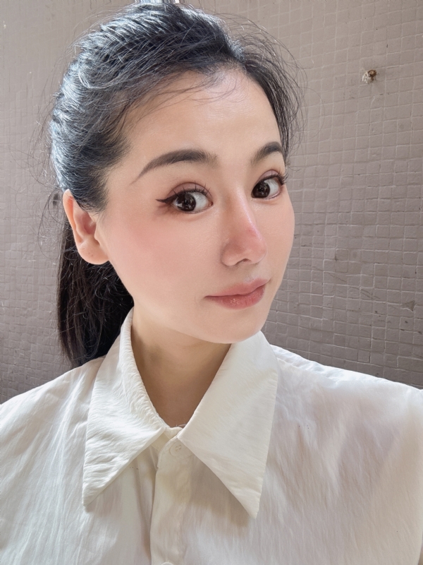 金莉的第二张照片--青岛相亲服务中心