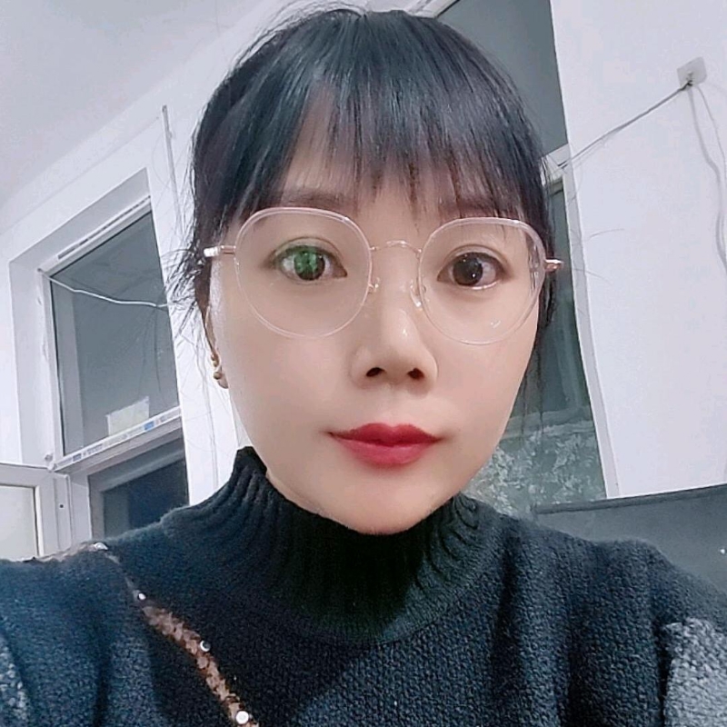 贺茂芳的第一张照片--青岛相亲服务中心