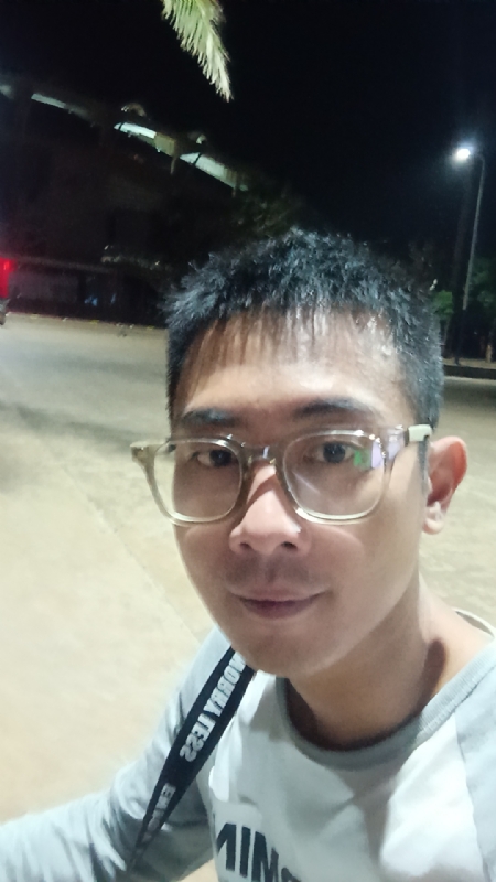 龙龙的第一张照片--青岛相亲服务中心