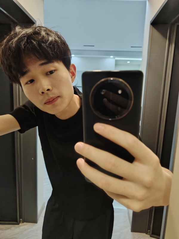 杨苏帝的第二张照片--青岛相亲服务中心