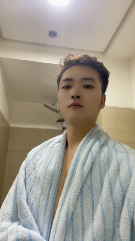 凡尘的第一张照片--青岛相亲服务中心