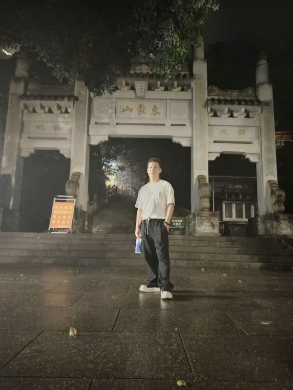 慕晨的第一张照片--青岛相亲服务中心