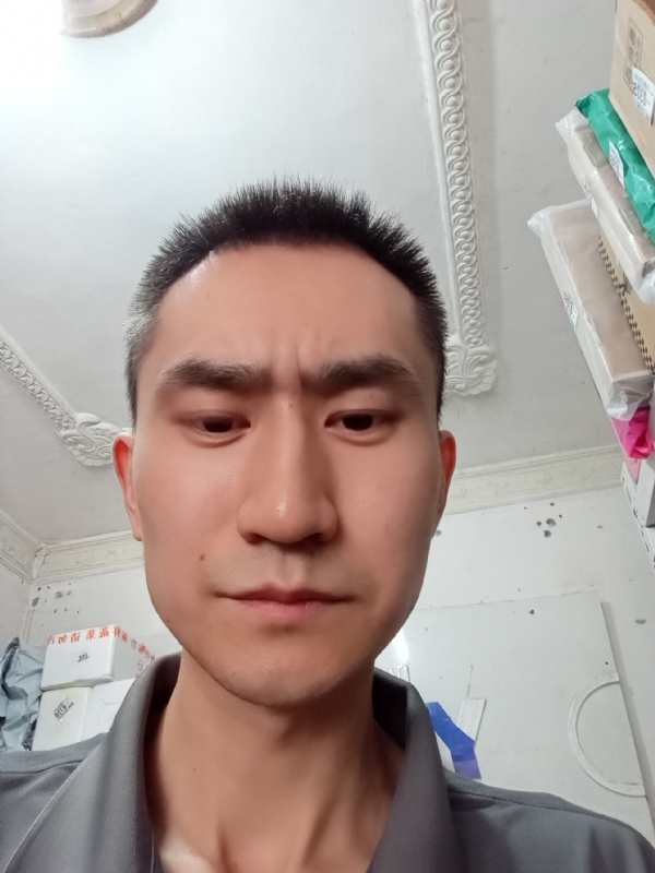 西门吹雪的第一张照片--青岛相亲服务中心