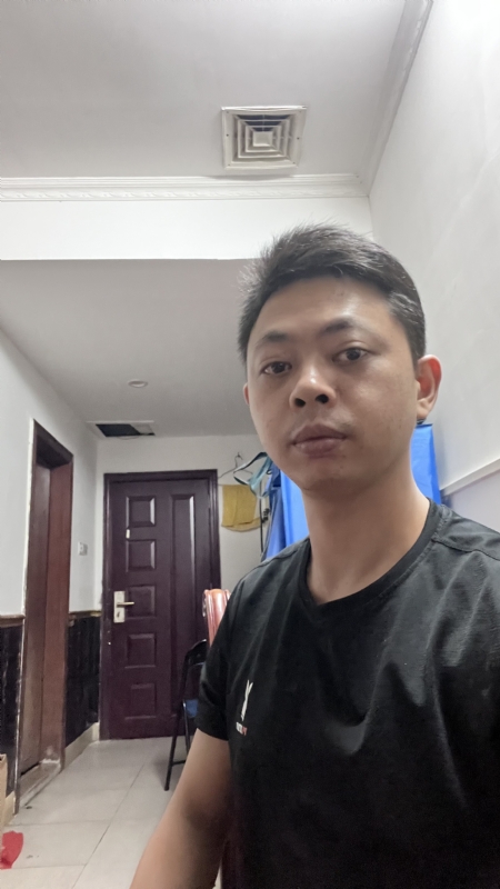 飞天猪的第一张照片--青岛相亲服务中心