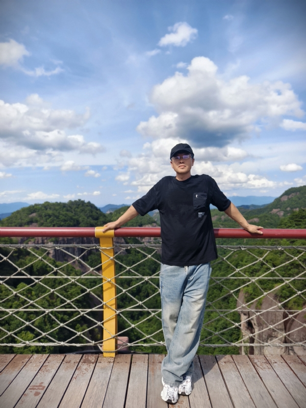 我心飞翔cjb的第一张照片--青岛相亲服务中心