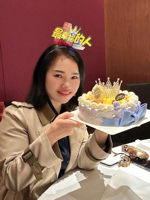 Apple的第一张照片--青岛相亲服务中心