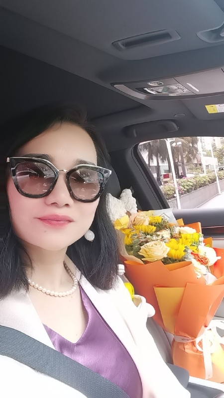 Apple的第一张照片--青岛相亲服务中心