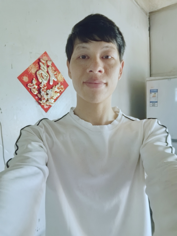 夏风微凉的第一张照片--青岛相亲服务中心