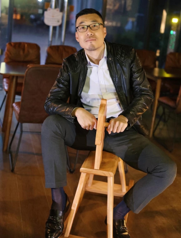 Lee的第一张照片--青岛相亲服务中心