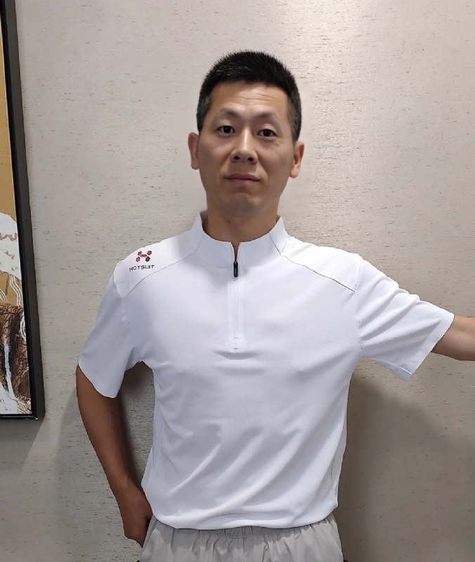 红旗下长大的第一张照片--青岛相亲服务中心