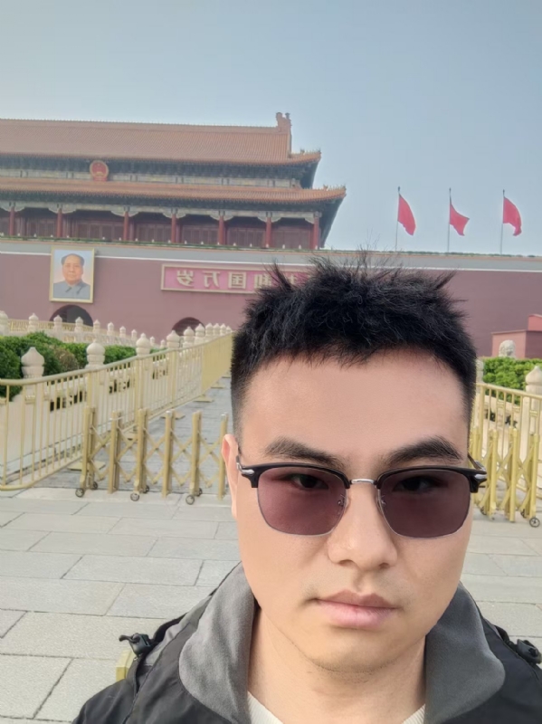 喧嚣的风的第一张照片--青岛相亲服务中心