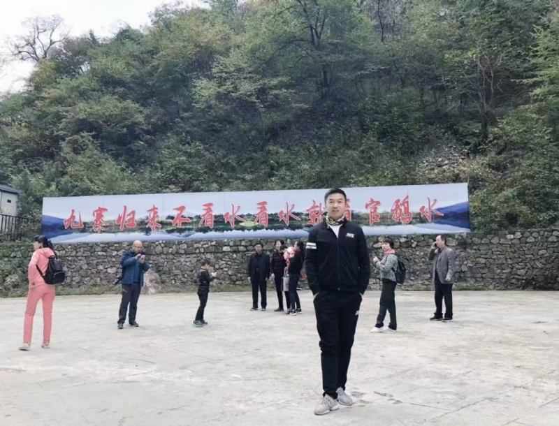 牵手的第一张照片--青岛相亲服务中心