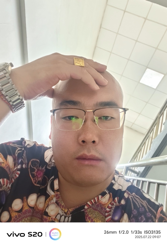 一生诺言的第五张照片--青岛相亲服务中心