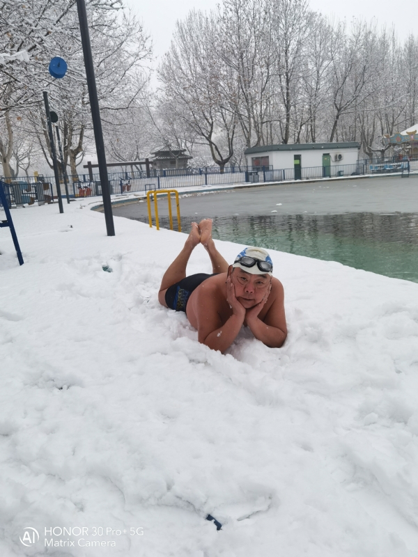 老顽童的第四张照片--青岛相亲服务中心