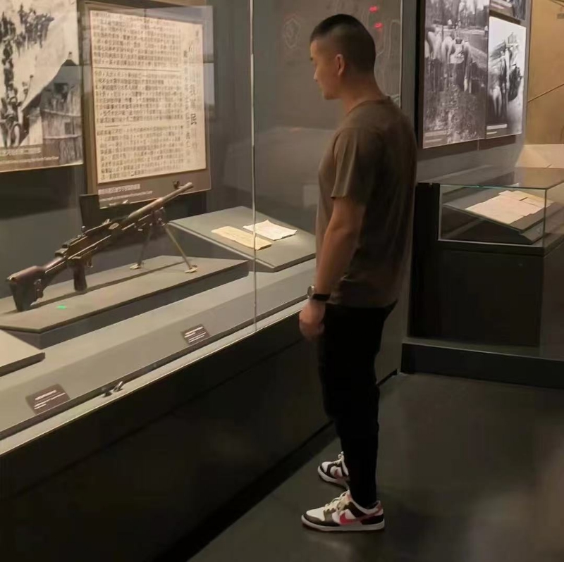 霸气的第一张照片--青岛相亲服务中心