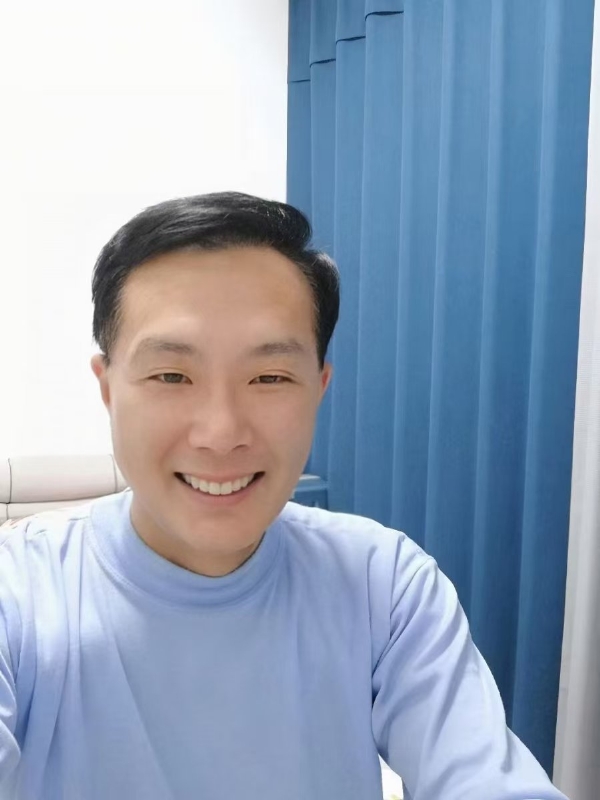 枫叶的第三张照片--青岛相亲服务中心