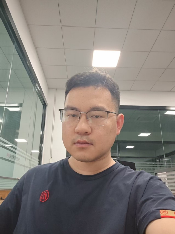 雨落浅响的第一张照片--青岛相亲服务中心