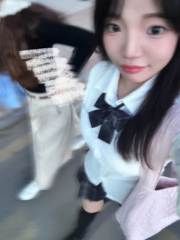 台灣小姐伊洛的第一张照片--青岛相亲服务中心