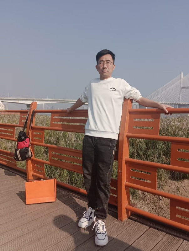 黑白的第一张照片--青岛相亲服务中心