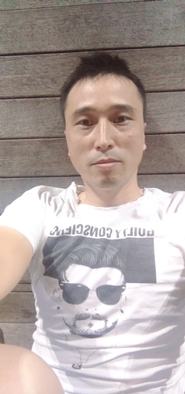 笑看一切的第一张照片--青岛相亲服务中心