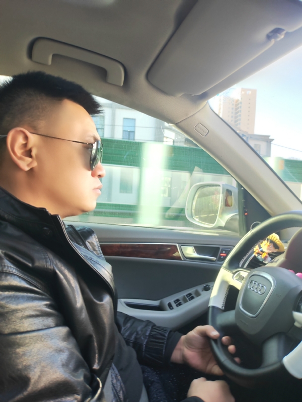 Mr陈的第一张照片--青岛相亲服务中心