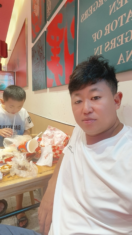 景色宏图的第二张照片--青岛相亲服务中心