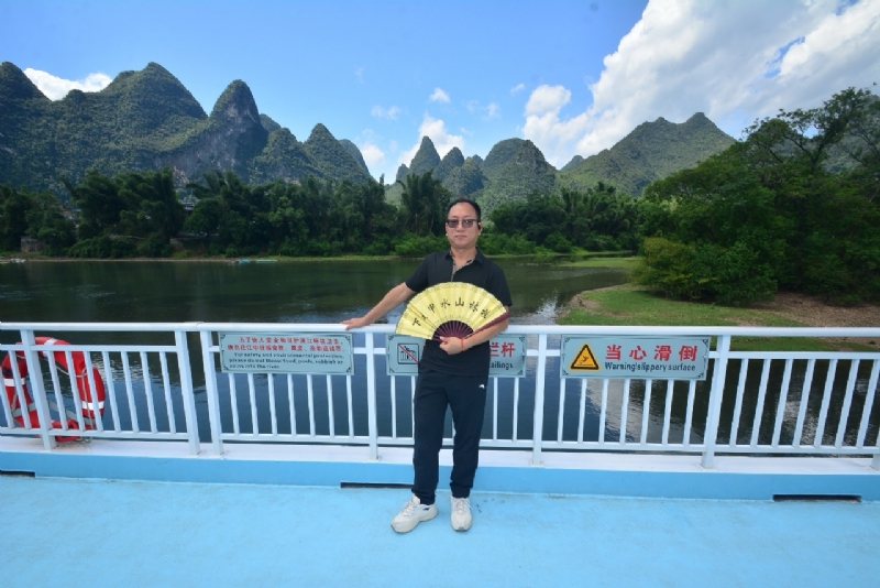 沙漠海的第四张照片--青岛相亲服务中心