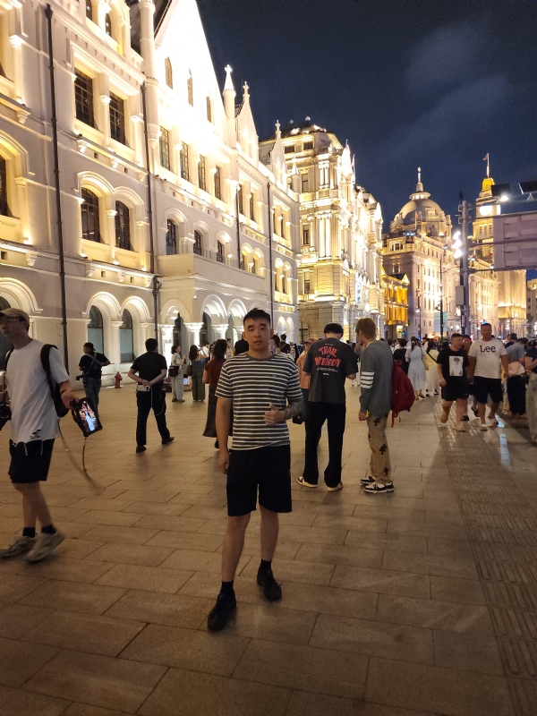 一朵小花的第一张照片--青岛相亲服务中心