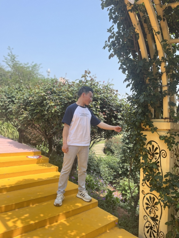 罗湘的第一张照片--青岛相亲服务中心