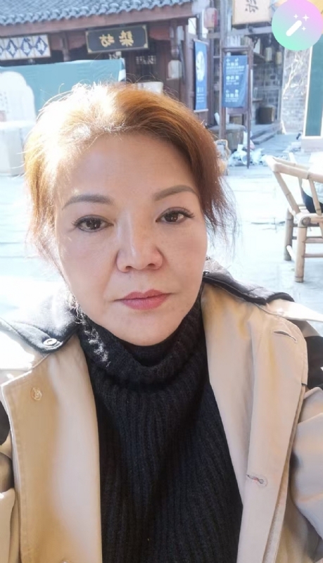 宛霞的第二张照片--青岛相亲服务中心