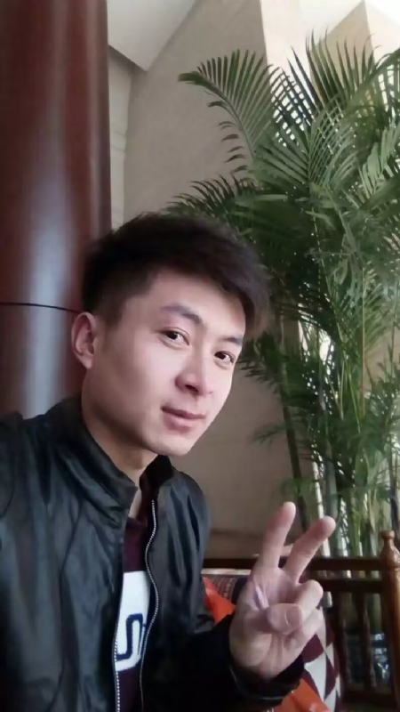 蓝锋的第一张照片--青岛相亲服务中心