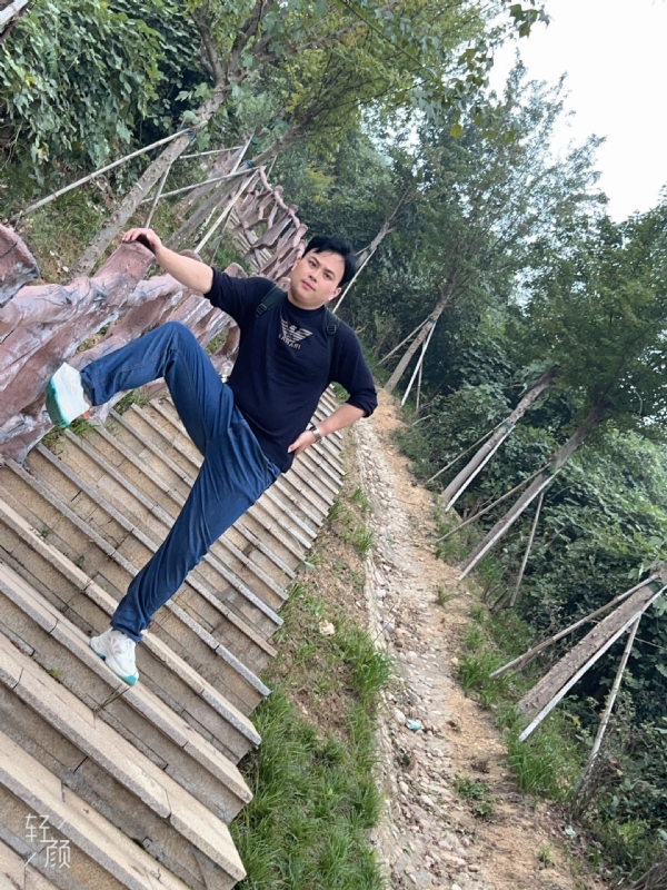 择一人白头偕老的第二张照片--青岛相亲服务中心