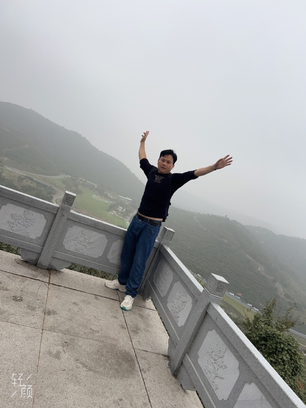 择一人白头偕老的第三张照片--青岛相亲服务中心