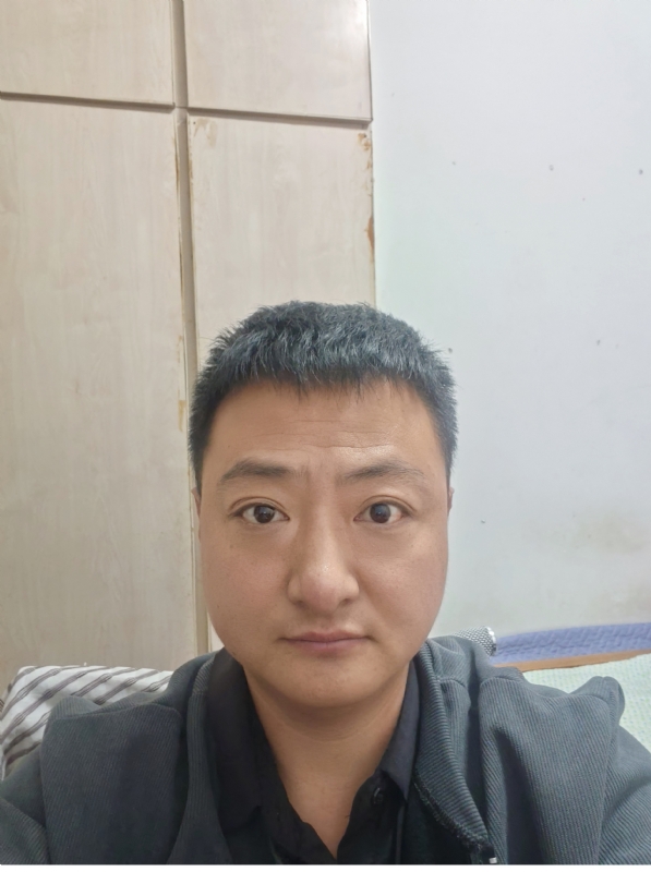 追爱大叔的第一张照片--青岛相亲服务中心